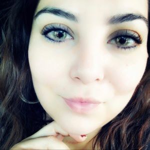 Meet your Posher, Yazmin